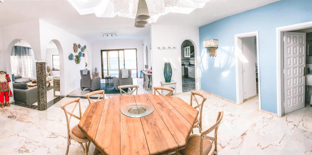 Villa Los Flamencos By Veaco- Beachfront & Pool Corralejo Buitenkant foto